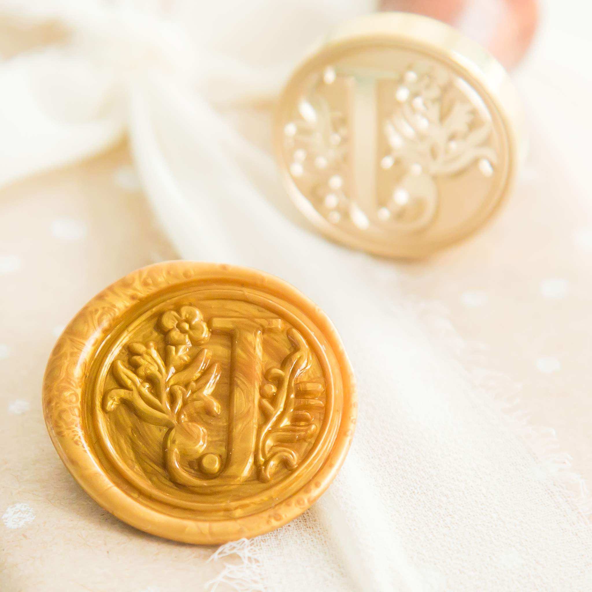 Letter J Wax Stempel