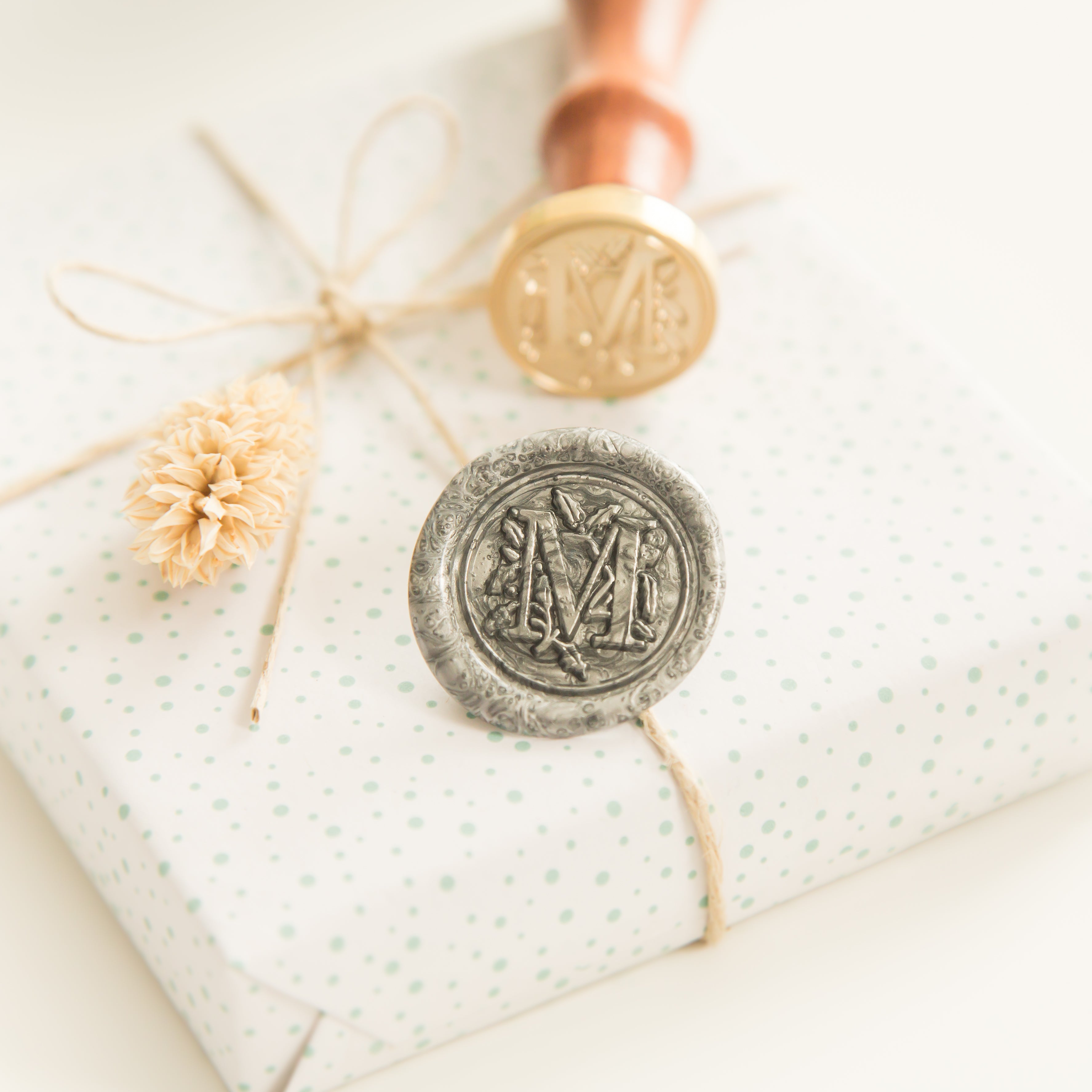Letter M Wax Stempel