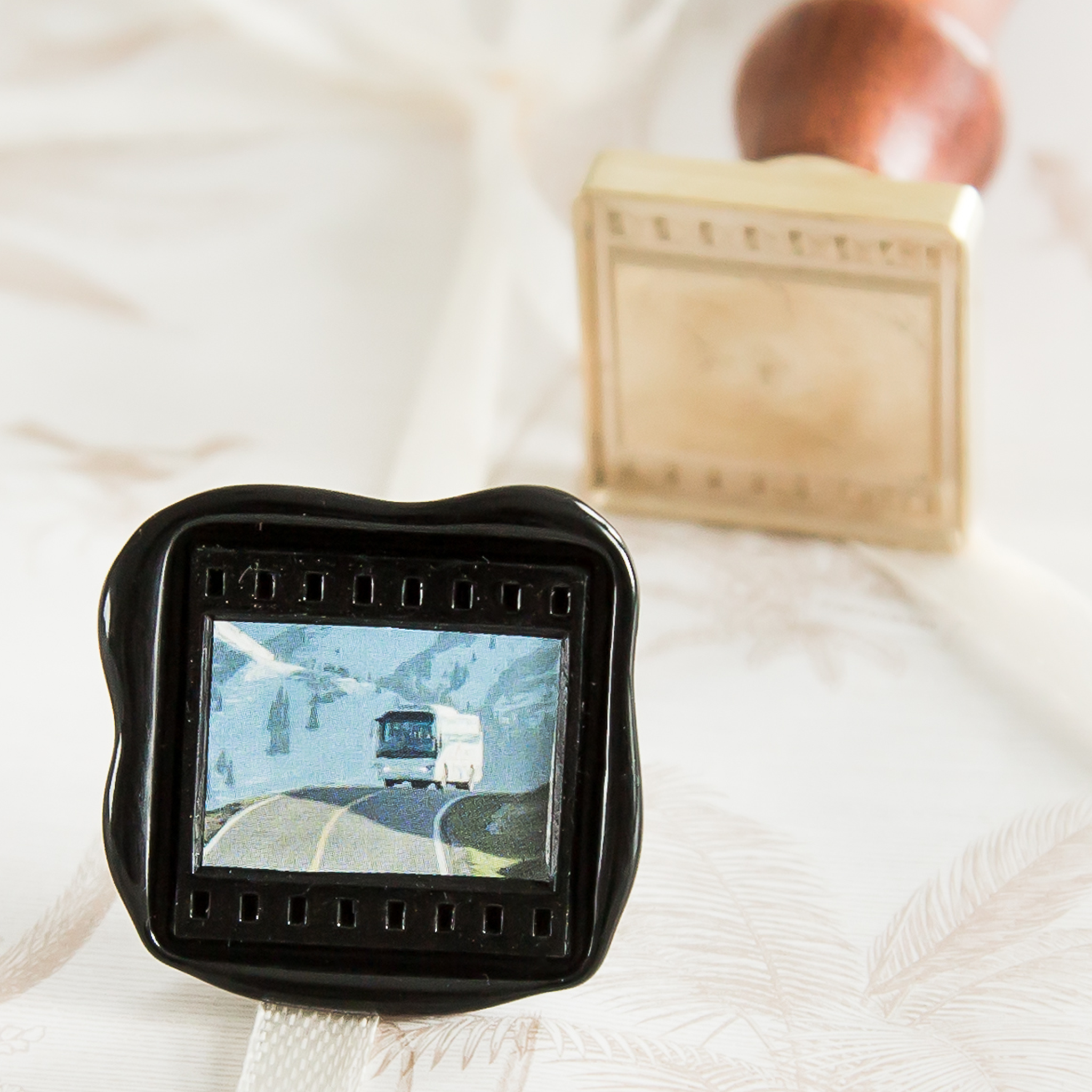 Photo Roll ZoomIn