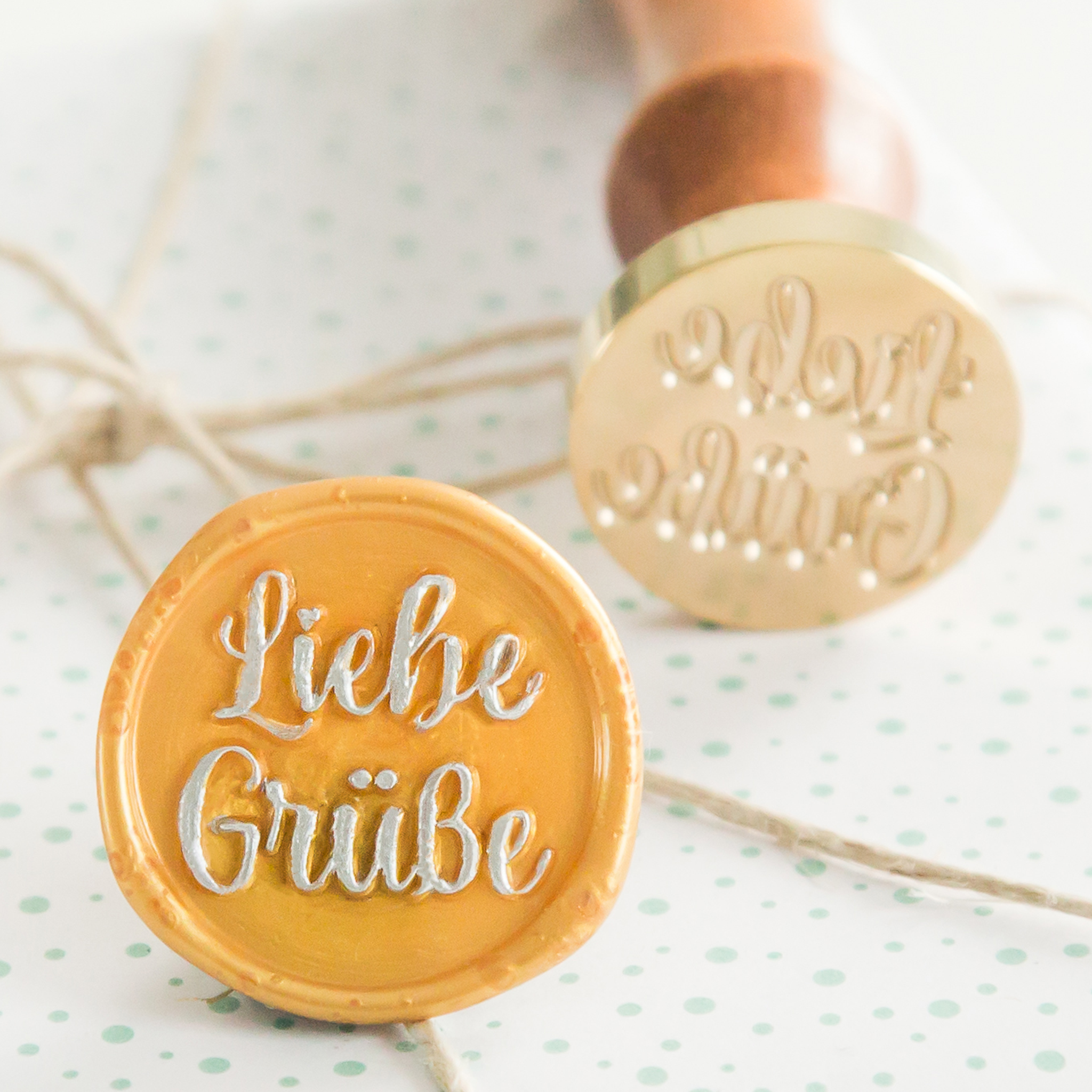 Liebe Grüße • Wax Stempel