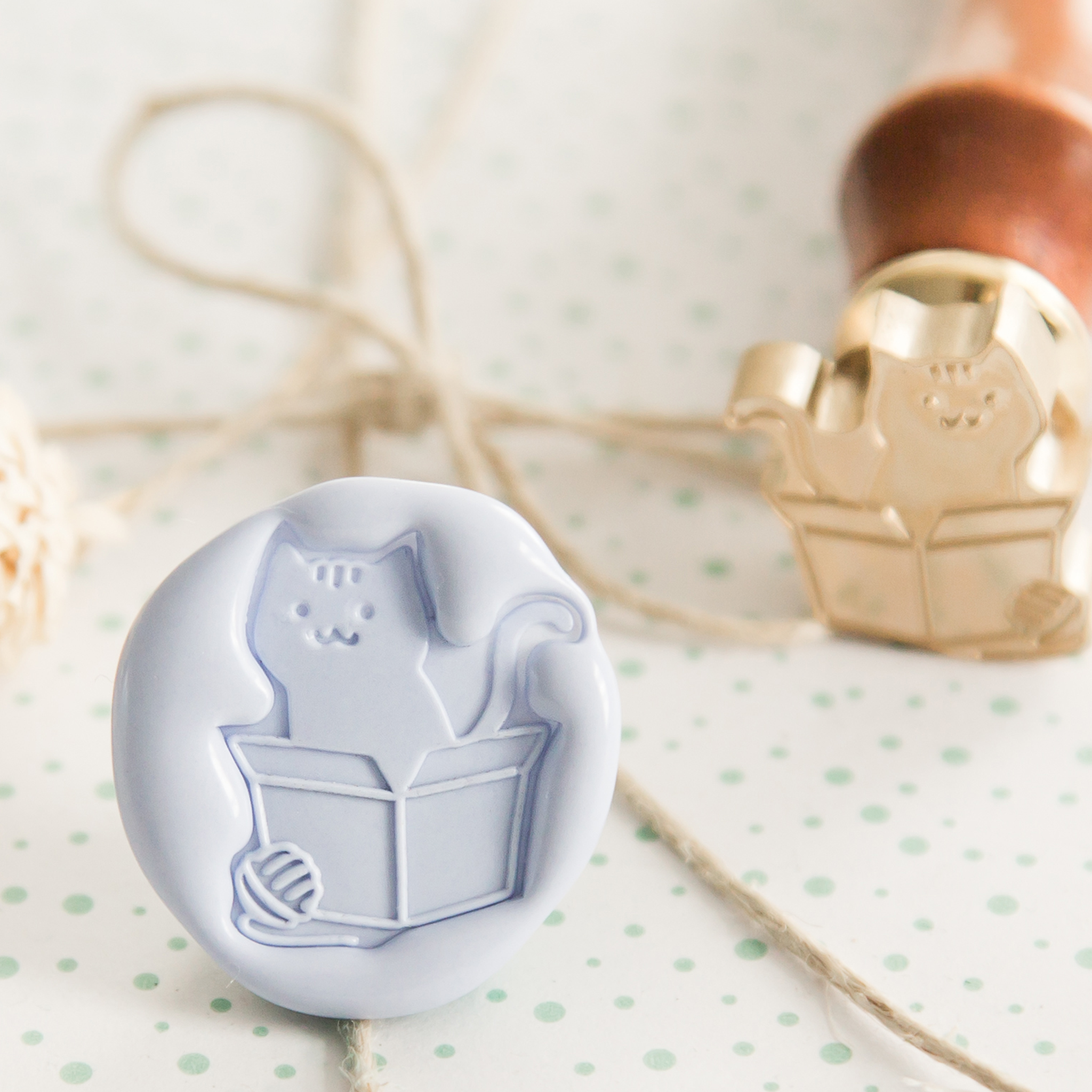 Kat in een Doos • Wax Stempel